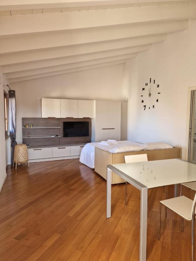 Vittoria Al Lago Apartment Desenzano del Garda Exterior photo